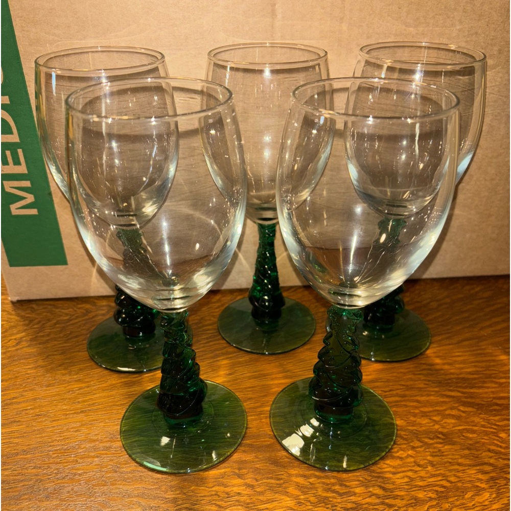 Vintage Libbey Christmas Tree wine goblets (5)